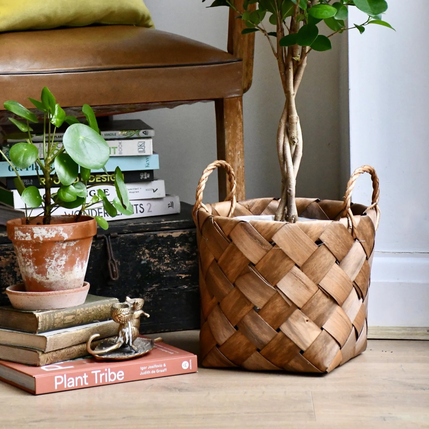 Natural Basket Planter - Brown 23cm 1 Natural Basket Planter - Brown 23cm